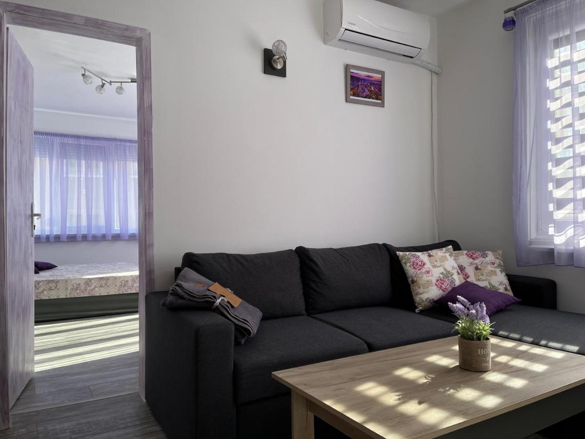 Purple Studios Weliko Tarnowo Zimmer foto